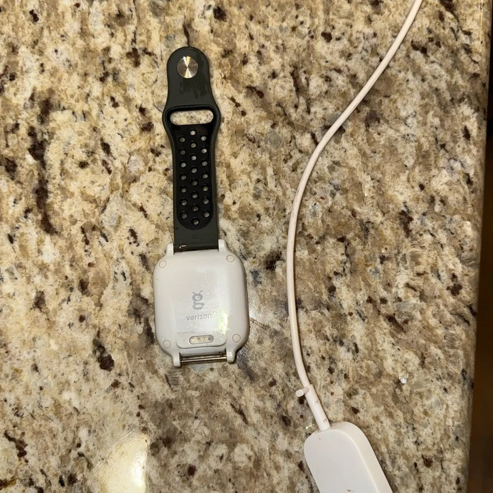 Kids Smartwatch with Black Strap - Picture 7 of 7